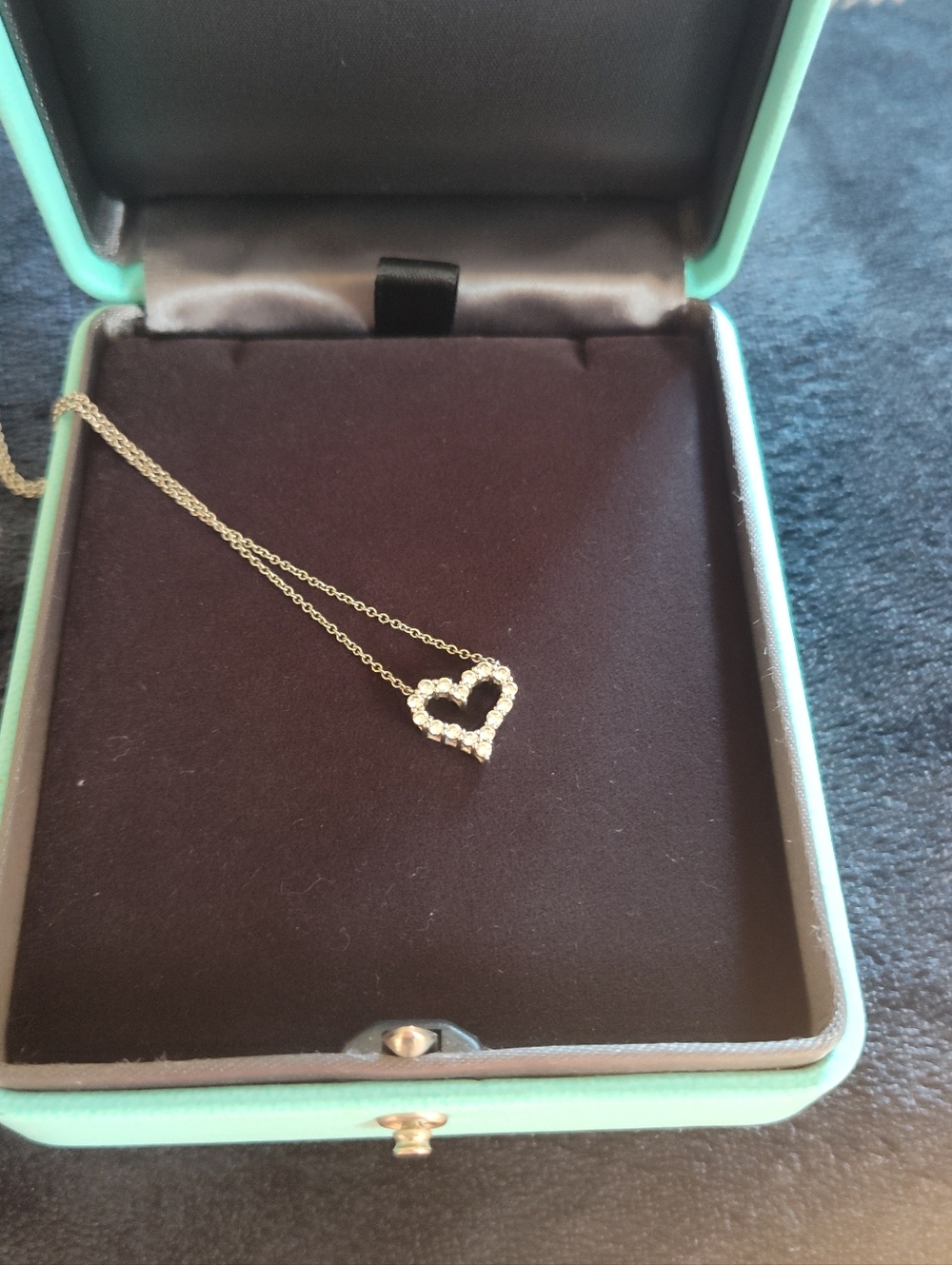 *TRADED*Tiffany & Co. Platinum And Diamond Heart Pendant Necklace - Picture 9 of 9